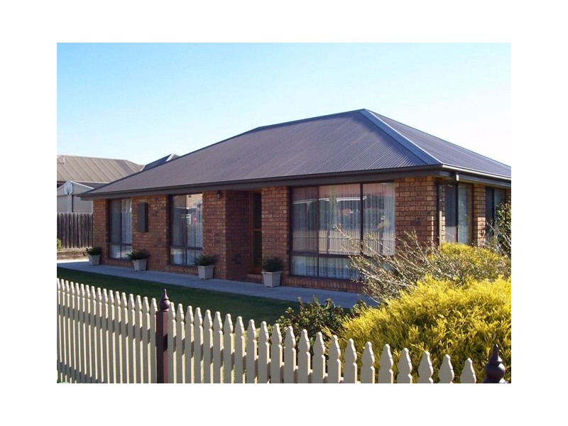 10 Encee Drive, St Leonards TAS 7250