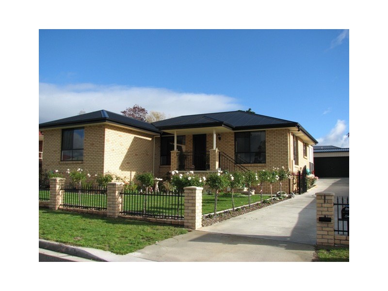 8 Knox Street, Prospect TAS 7250