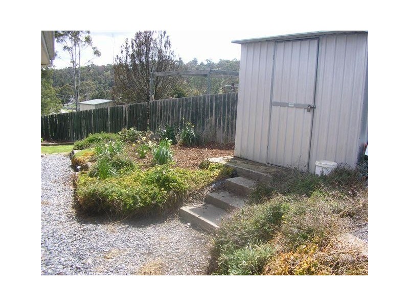 9 Owen Place, Summerhill TAS 7250