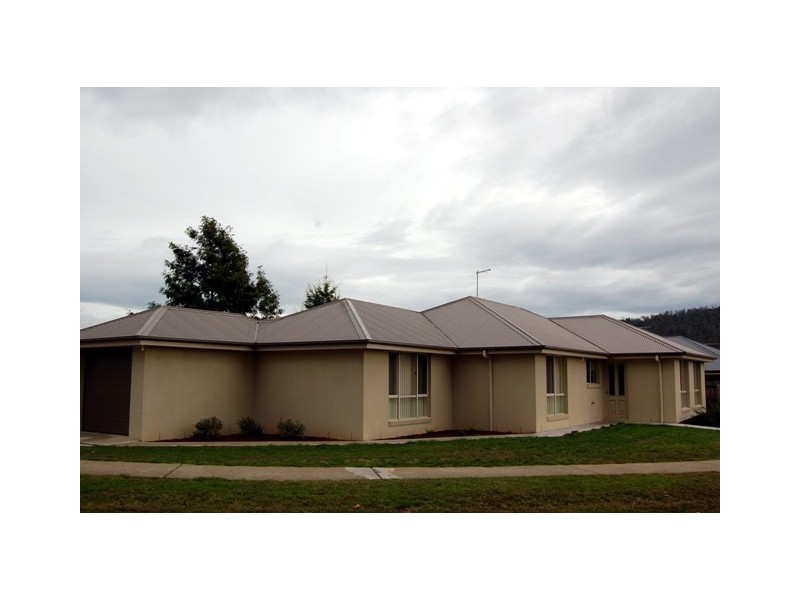 38 Winifred-Jane Crescent, Hadspen TAS 7290