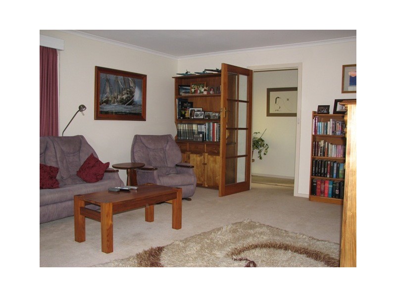 6 Ronald Place, Norwood TAS 7250
