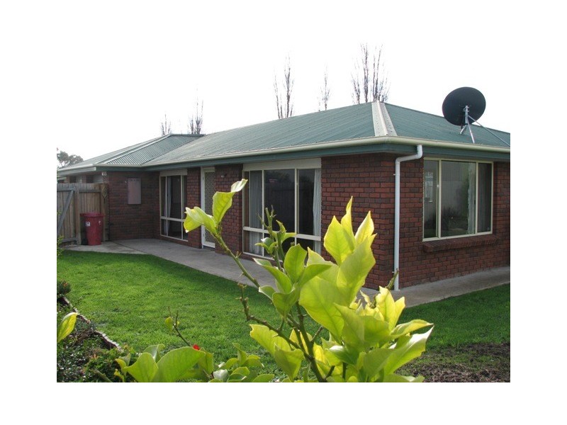 Unit 4/22 Calais Street, Mowbray TAS 7248