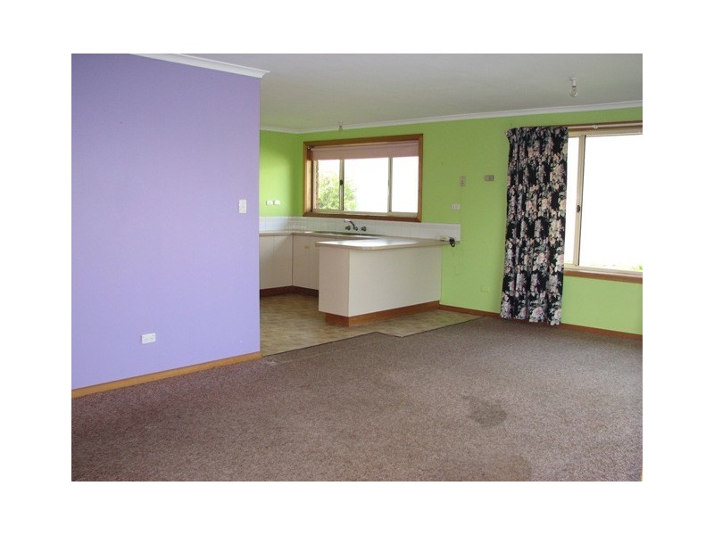 Unit 4/22 Calais Street, Mowbray TAS 7248