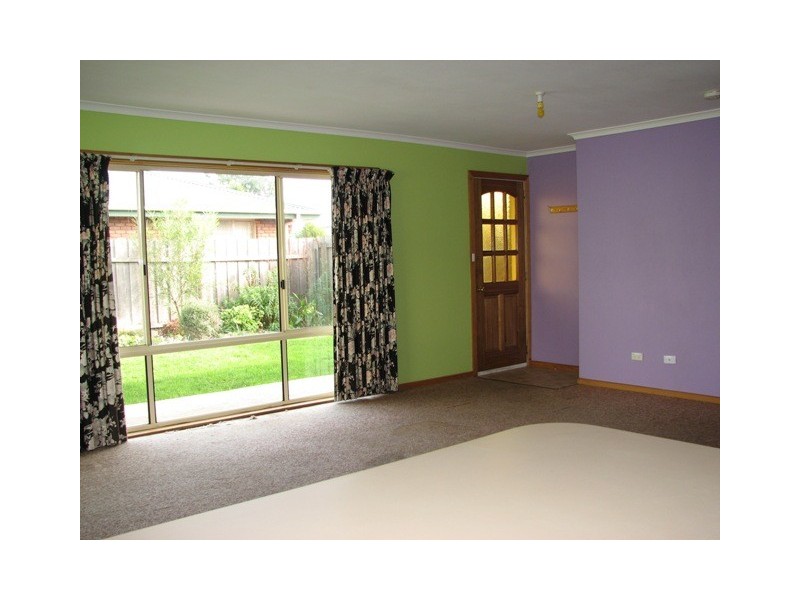 Unit 4/22 Calais Street, Mowbray TAS 7248