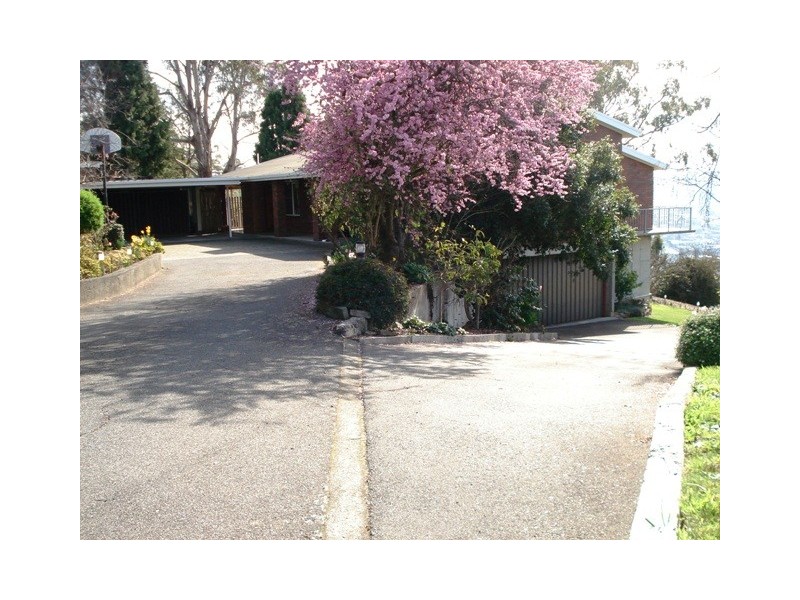 16 Matthew Place, West Launceston TAS 7250