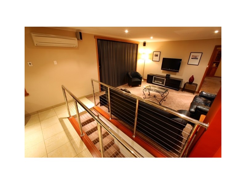 16 Matthew Place, West Launceston TAS 7250