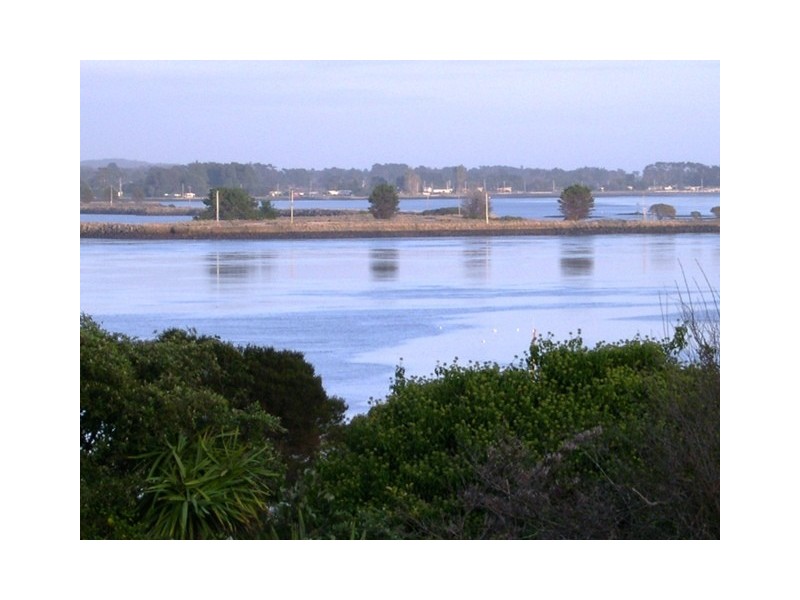 8 South Street, George Town TAS 7253