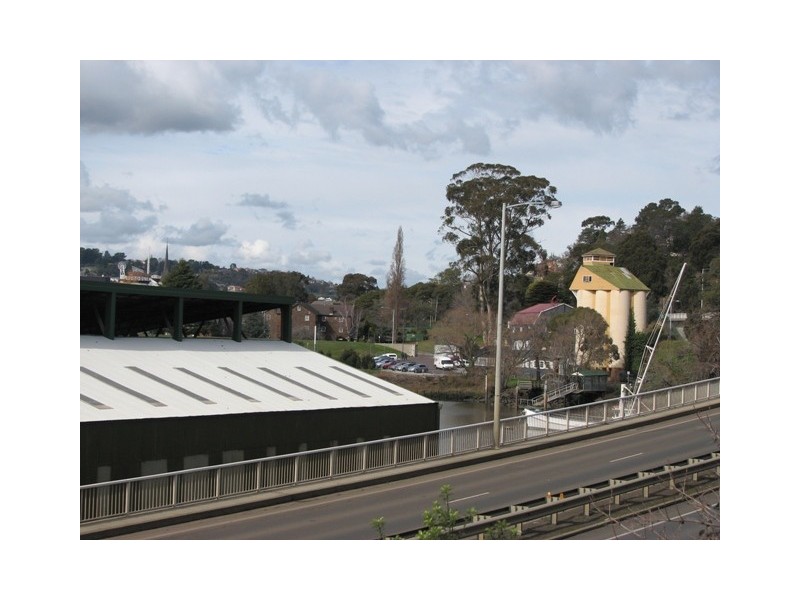 1 West Tamar Highway, Trevallyn TAS 7250