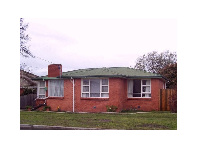 17 Oaktree Road, Youngtown TAS 7249