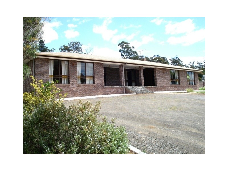 33 Redwood Crescent, Youngtown TAS 7249