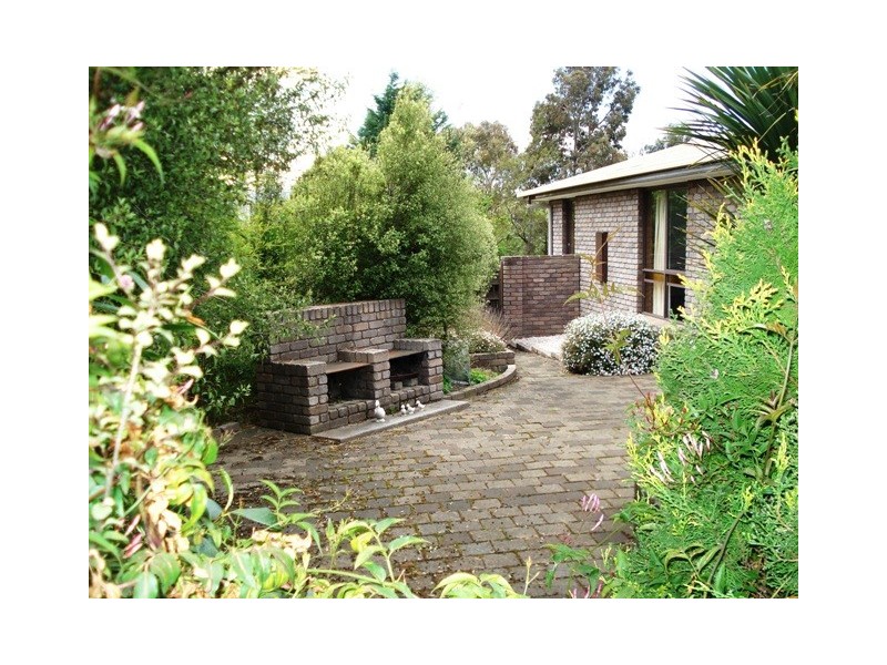 33 Redwood Crescent, Youngtown TAS 7249