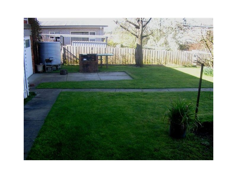 11 Malunga Street, Kings Meadows TAS 7249