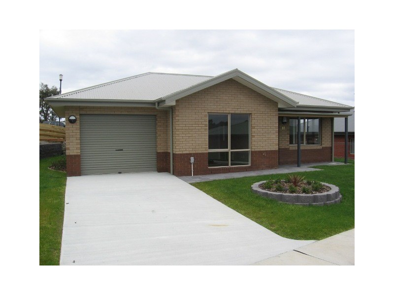 15/3 Tallentire Road, Newnham TAS 7248