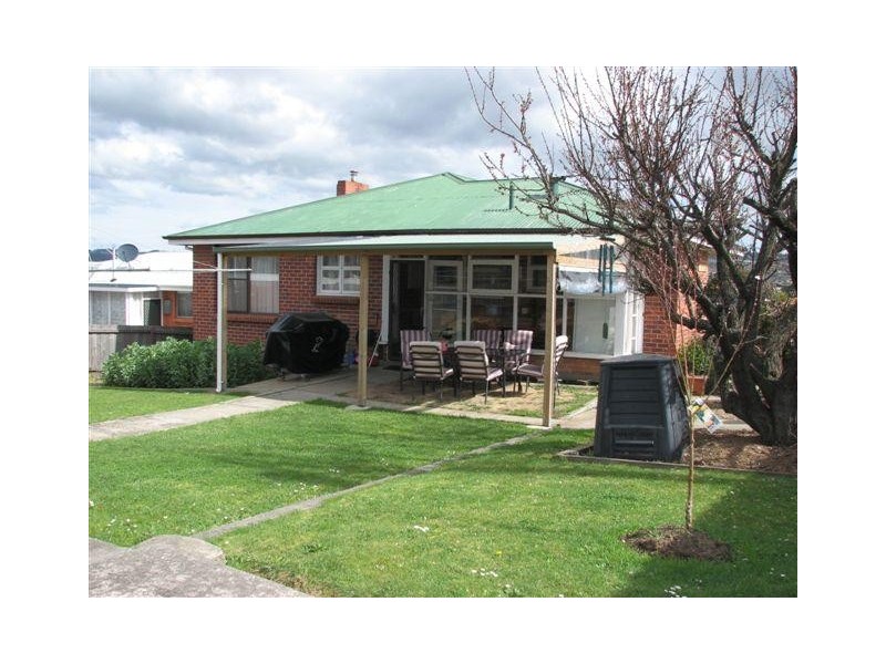 10 Parua Road, Newnham TAS 7248