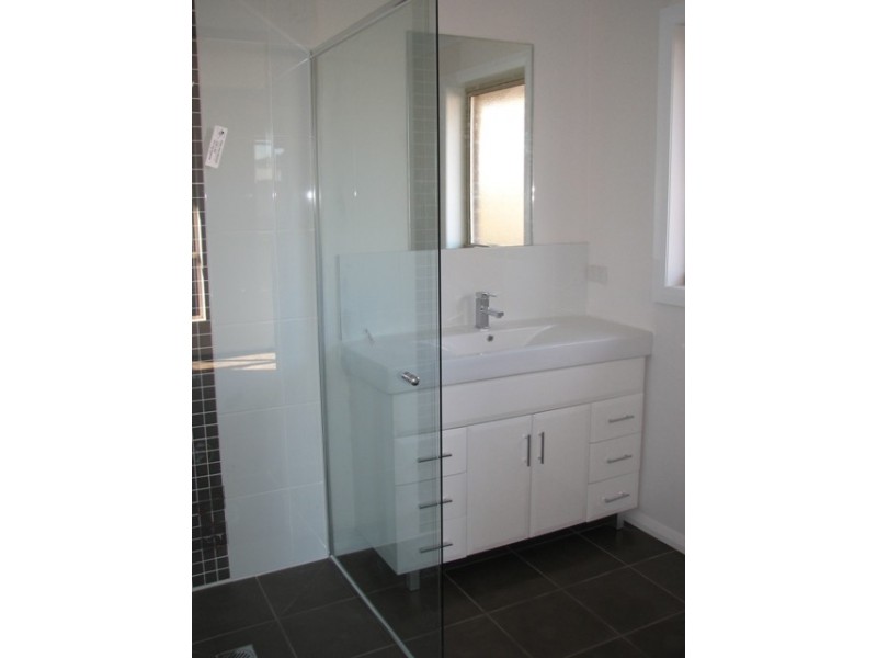 1 Wallace Street, Newnham TAS 7248
