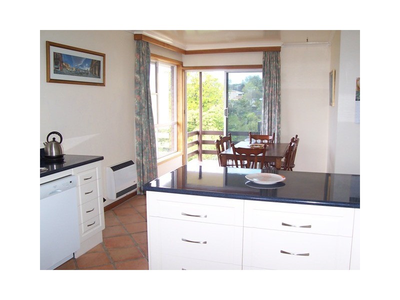 16 Floreat Crescent, Trevallyn TAS 7250