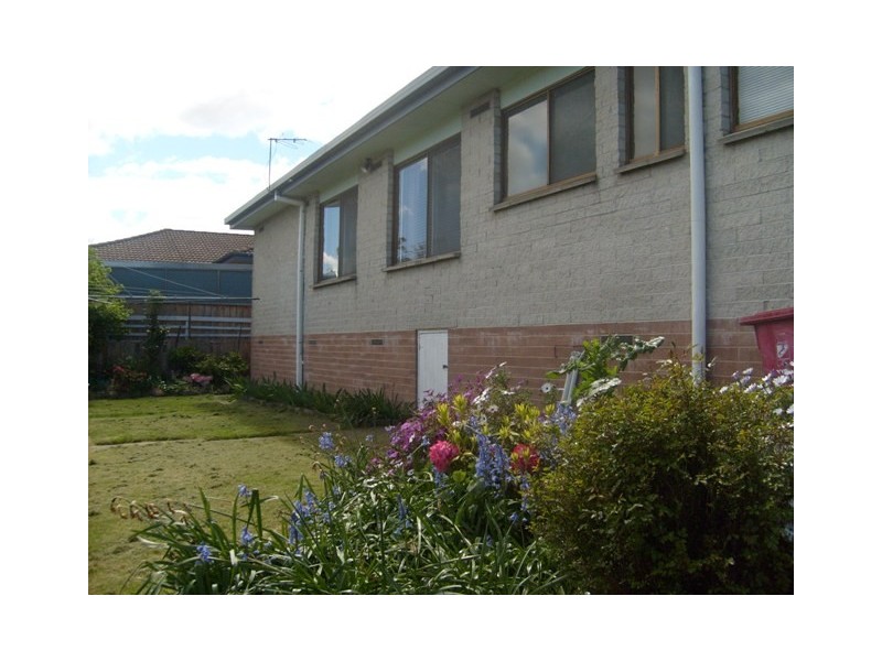 9 Harris Street, Summerhill TAS 7250