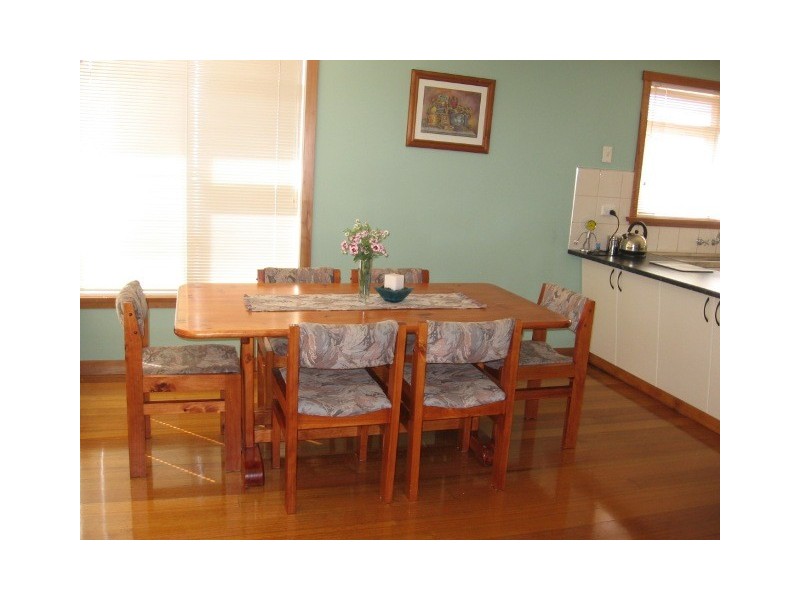 6 Swan Street, Newnham TAS 7248