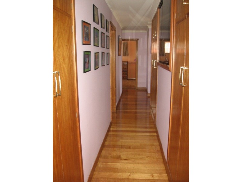 6 Swan Street, Newnham TAS 7248