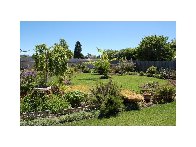 28 Clarence Street, Perth TAS 7300