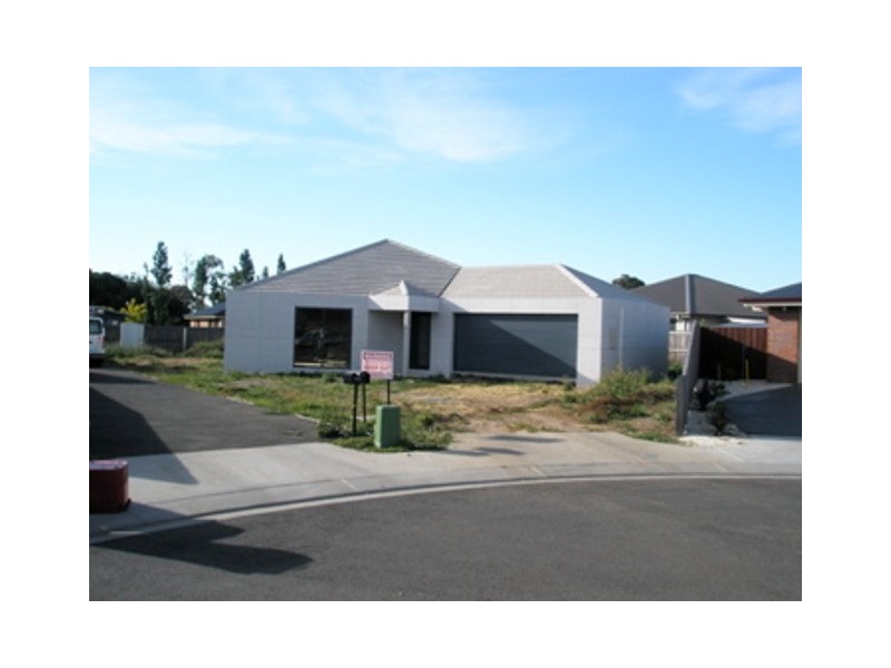 12 Pocket Place, Newnham TAS 7248