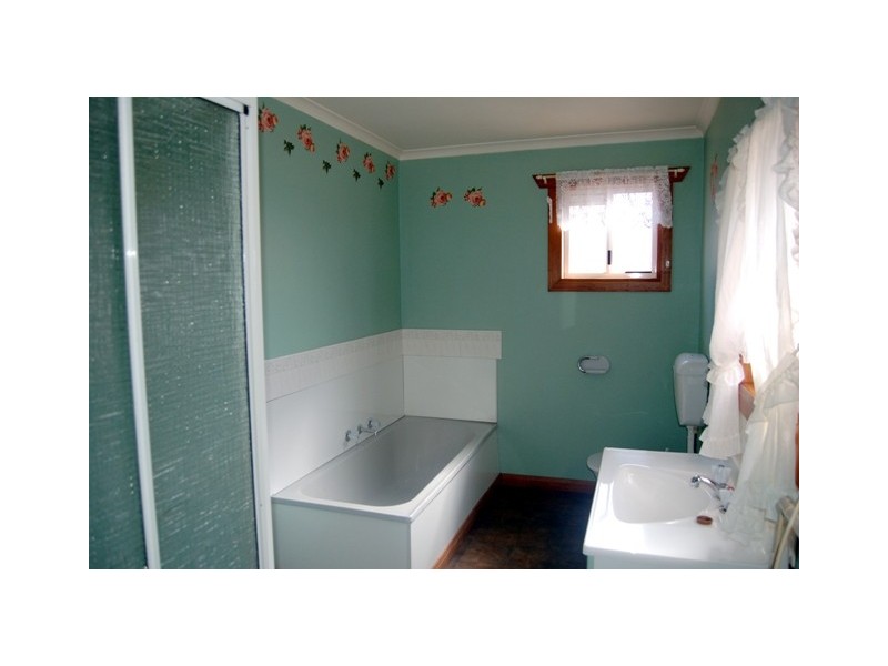 11 Waugh Street, Invermay TAS 7248