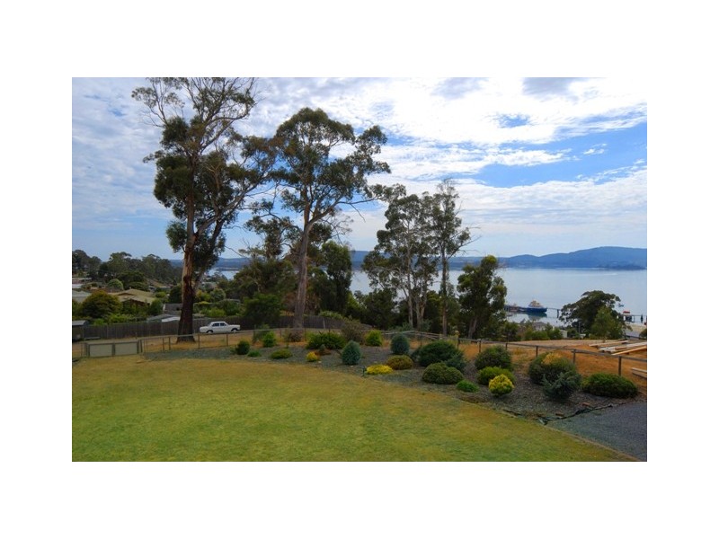 3 Adley Court, Beauty Point TAS 7270
