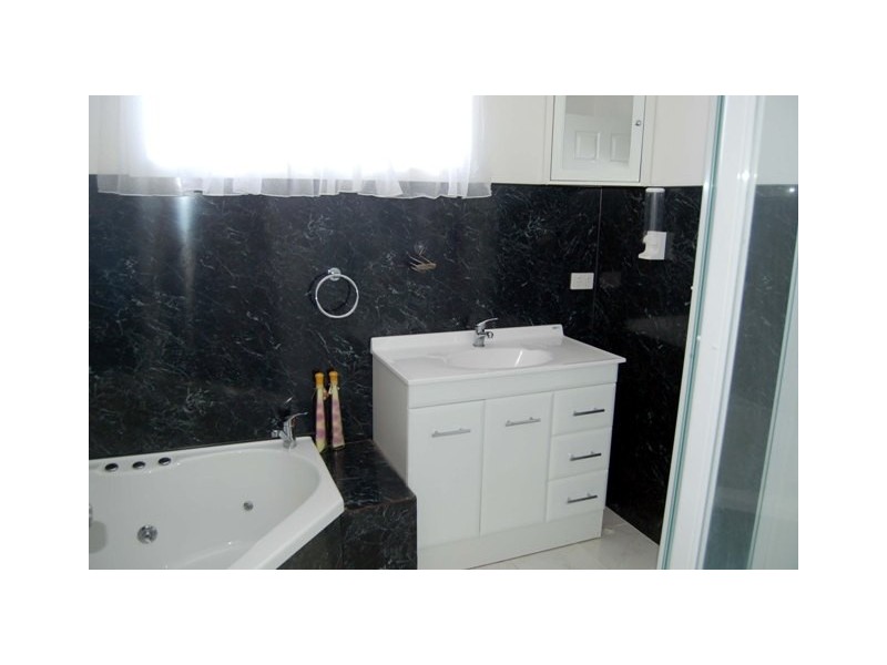 67 Paringa Avenue, Newnham TAS 7248