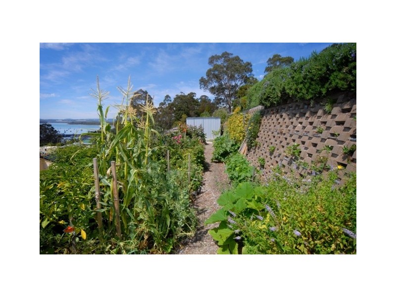 144 Oxford Street, Beauty Point TAS 7270