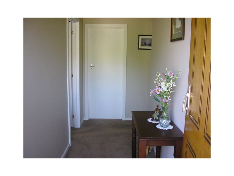Summerhill TAS 7250