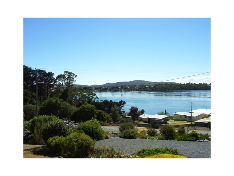 62 Sunset Boulevard, Clarence Point TAS 7270