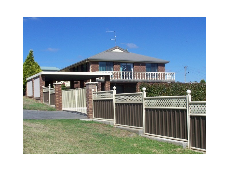 2 Ernest Street, Beauty Point TAS 7270