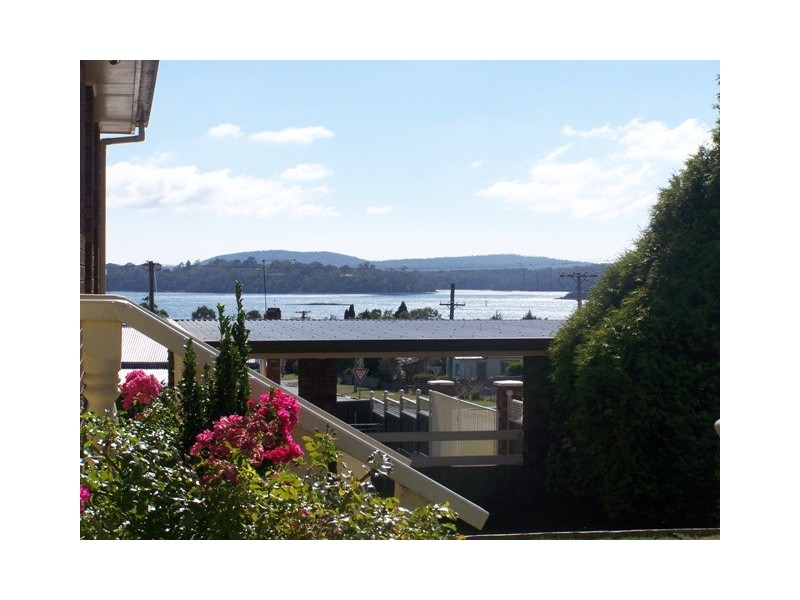 2 Ernest Street, Beauty Point TAS 7270
