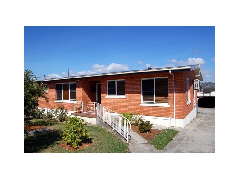 7 Parua Road, Newnham TAS 7248