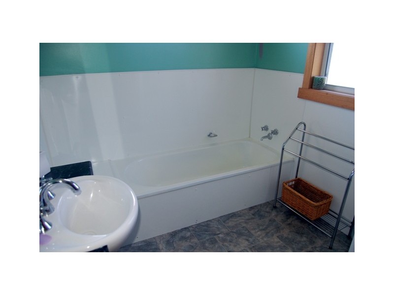 7 Parua Road, Newnham TAS 7248