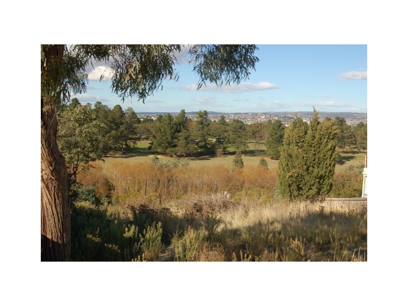 34 Crandon Crescent, Newnham TAS 7248