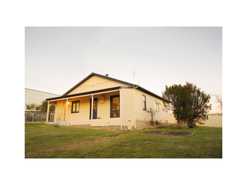 10 Quarantine Road, Kings Meadows TAS 7249