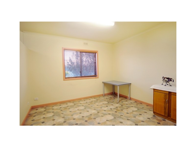 10 Quarantine Road, Kings Meadows TAS 7249