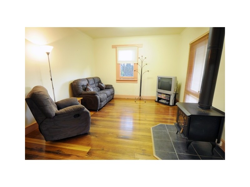 10 Quarantine Road, Kings Meadows TAS 7249
