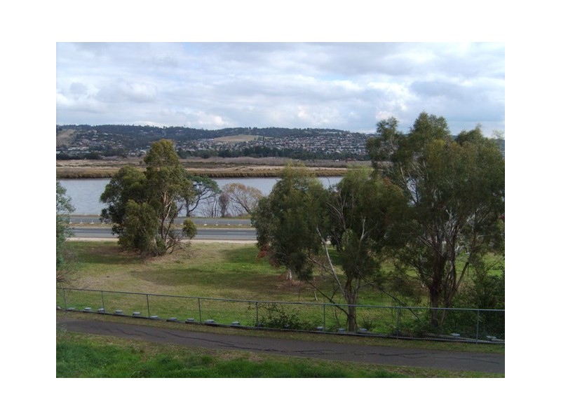 2 / 7-9 Bank Street, Mowbray TAS 7248