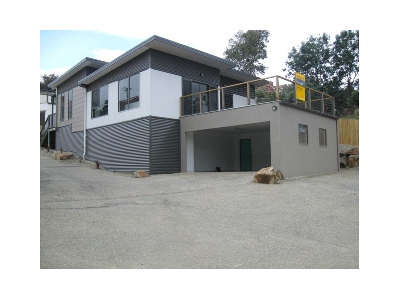 4 / 7-9 Bank Street, Mowbray TAS 7248