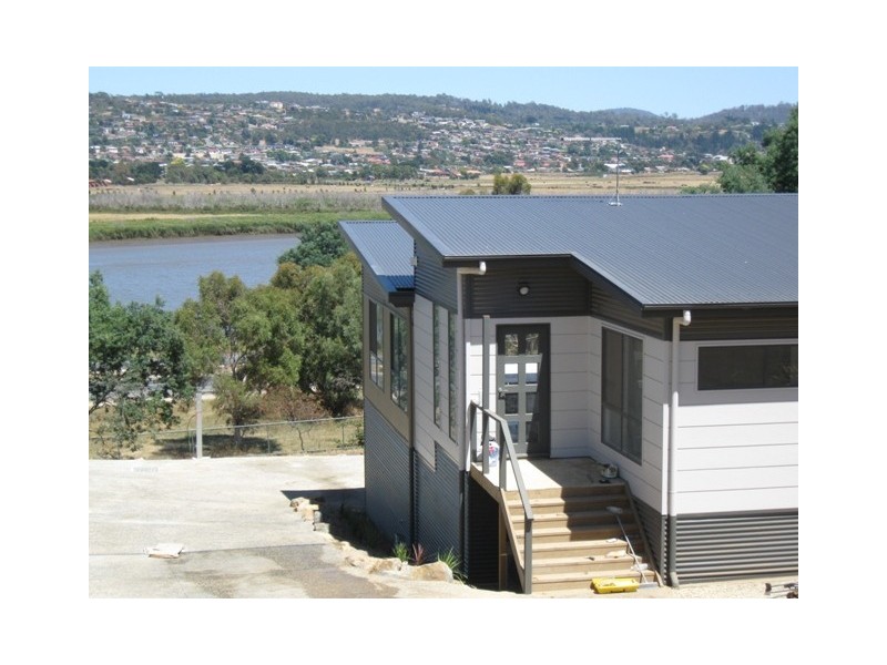 4 / 7-9 Bank Street, Mowbray TAS 7248