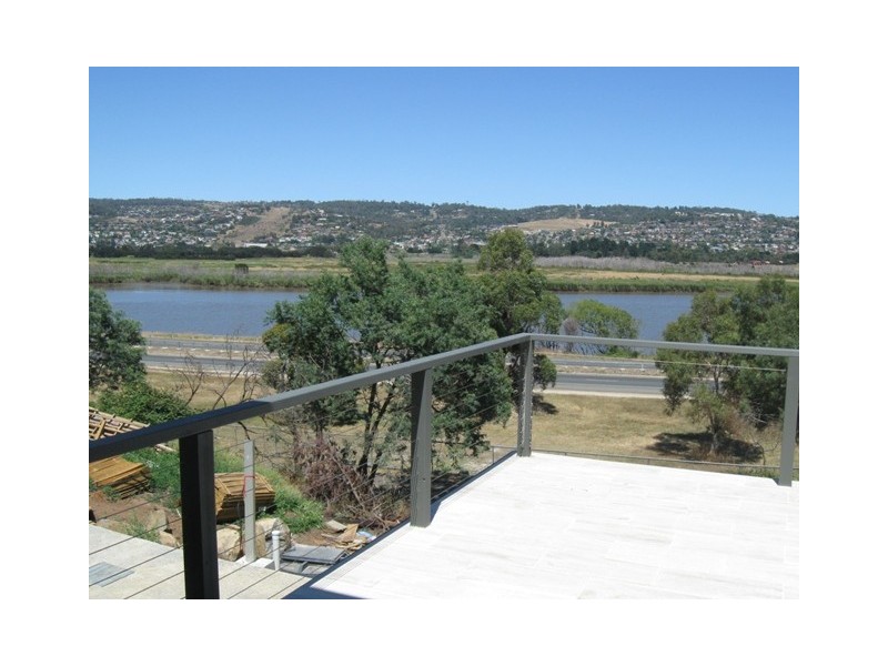 4 / 7-9 Bank Street, Mowbray TAS 7248