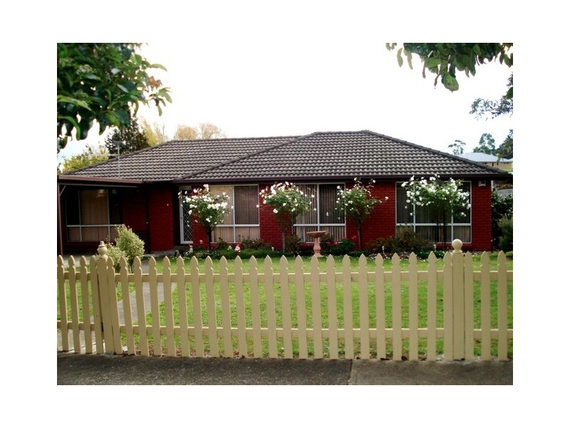 10 Commodore Drive, Newnham TAS 7248
