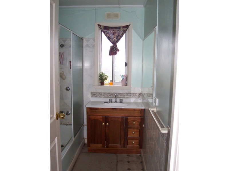 1 Carins Street, Waverley TAS 7250