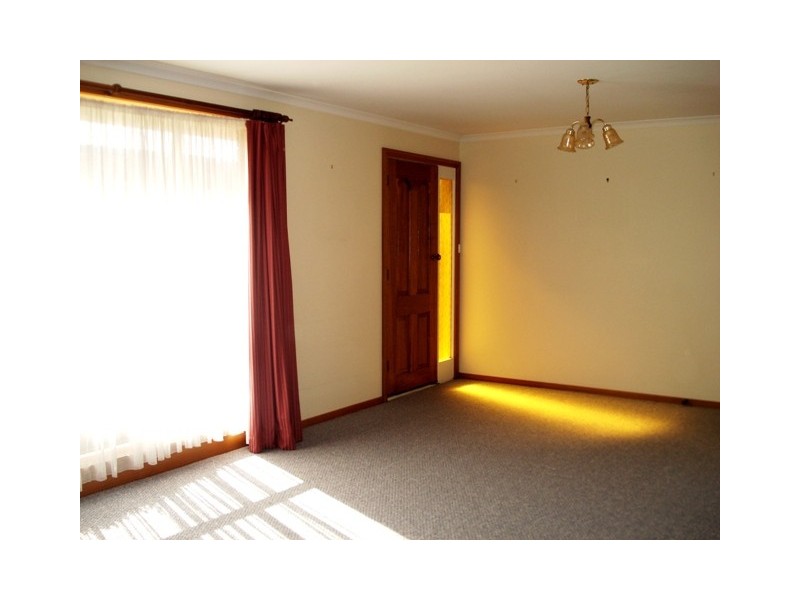 1/7 Pamela Court, Summerhill TAS 7250