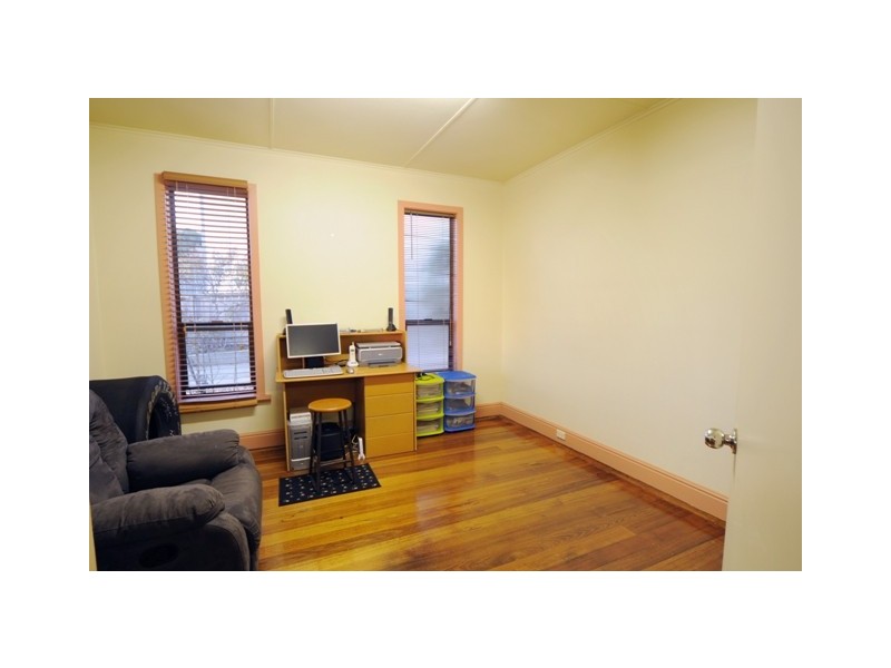 10 Quarantine Road, Kings Meadows TAS 7249