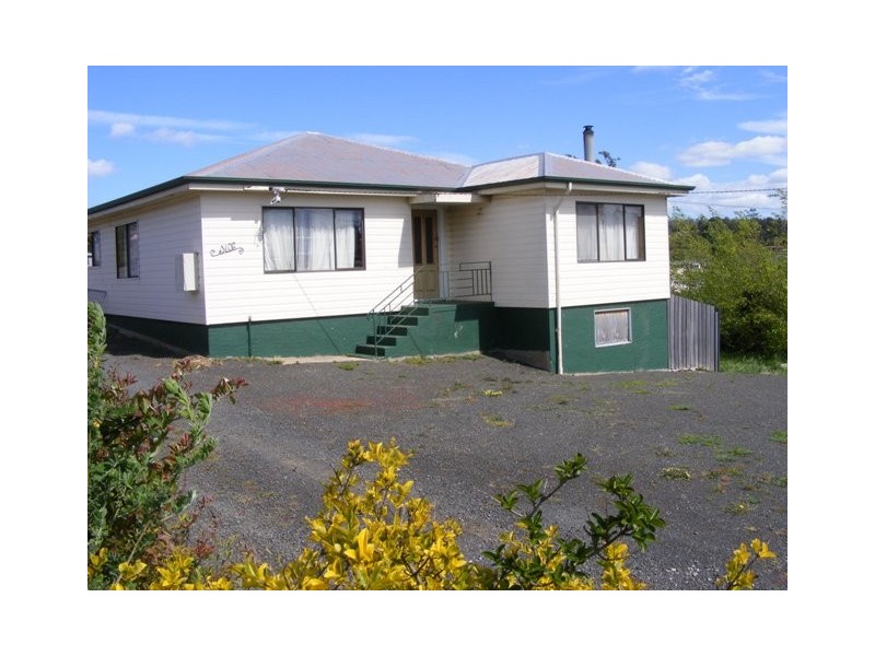 6 Quarantine Road, Kings Meadows TAS 7249