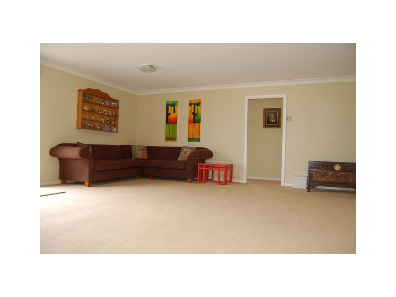 2 Picasso Place, Newnham TAS 7248