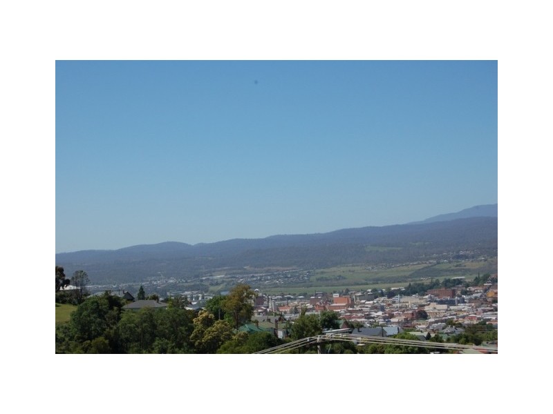 2 Alexander Avenue, West Launceston TAS 7250